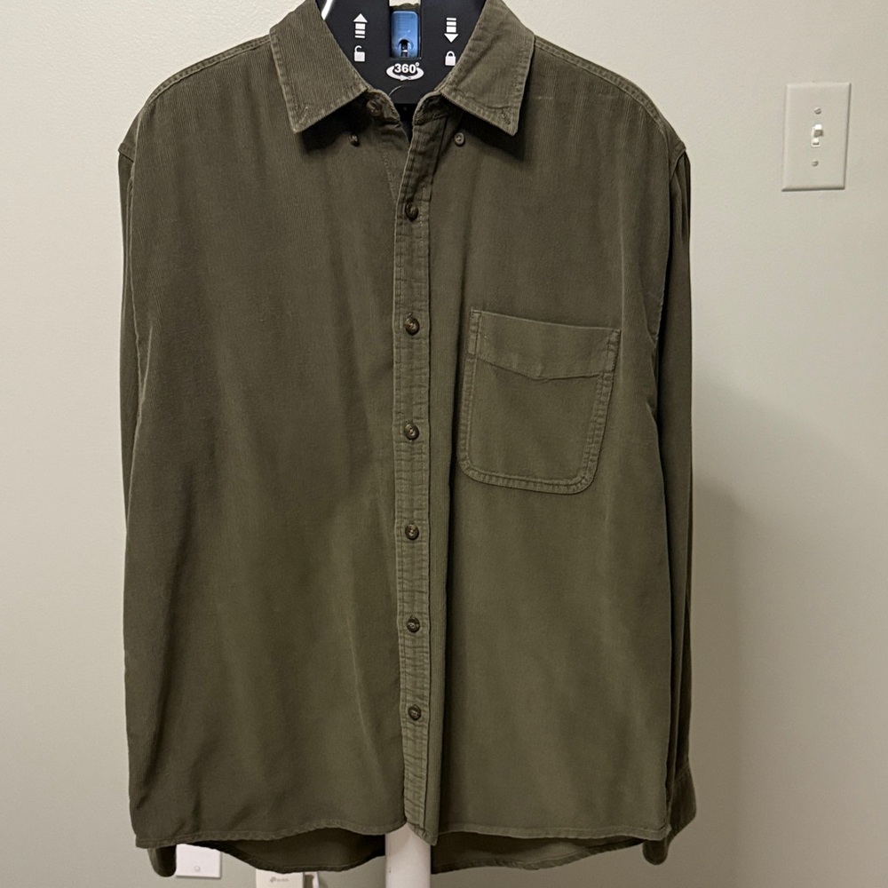 Eddie Bauer Olive Green Casual Button Down Shirt